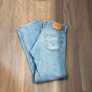 Vintage Levi's Men's Light Blue Straight Jeans 34x36